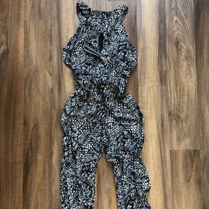 Emma & Michelle Black/White Romper Size S